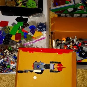 [Sold]Huge 15+lb LEGO Lot of kits-exclusives-sets and robotics